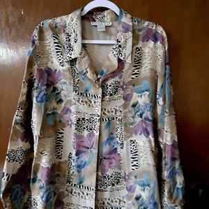 MULTI-COLORED BUTTON-DOWN SHIRT